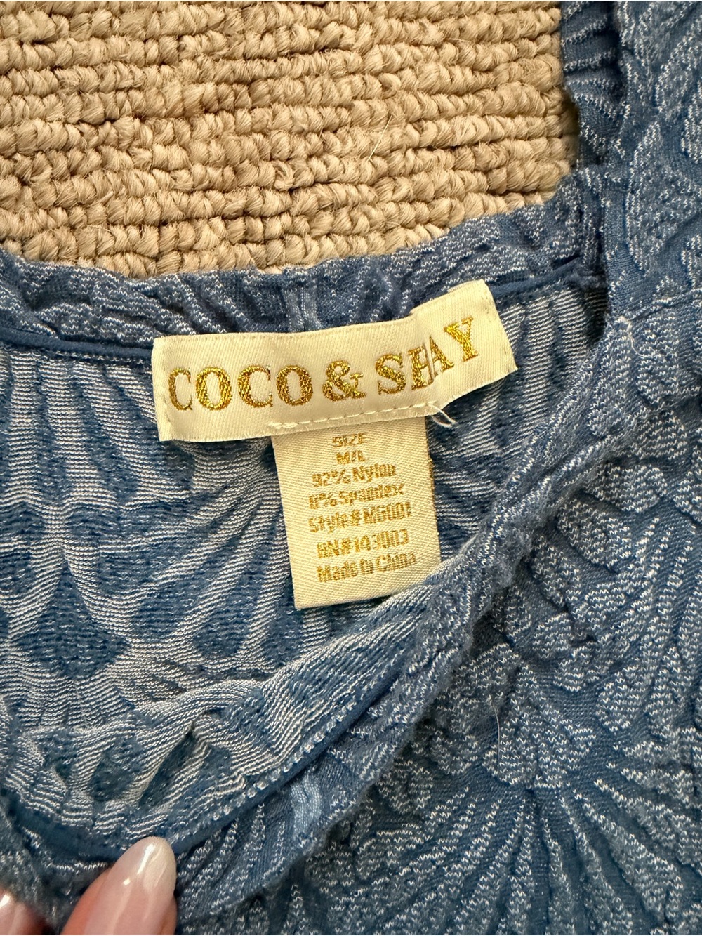 Blue Textured Shell-Pattern Tank Top - Picture 3 of 3